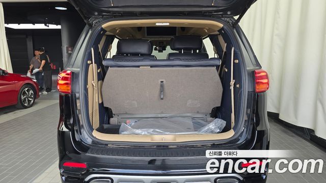 Kia Canival 2020 — photo 20