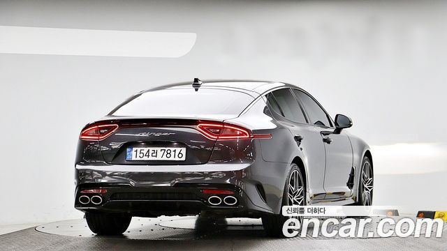 Kia Stinger 2018 — photo 3