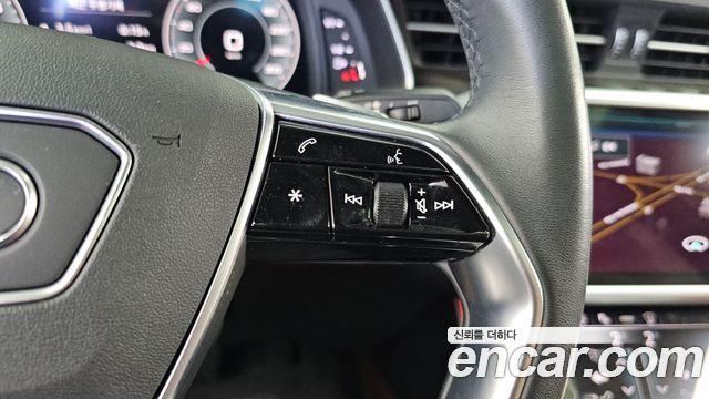 Audi A6 2022 — photo 33