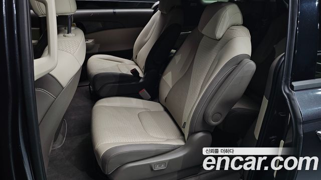 Kia Canival 2025 — photo 11