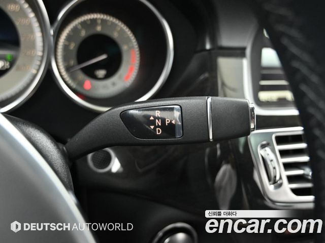 Mercedes-Benz CLS-Class 2014 — photo 9