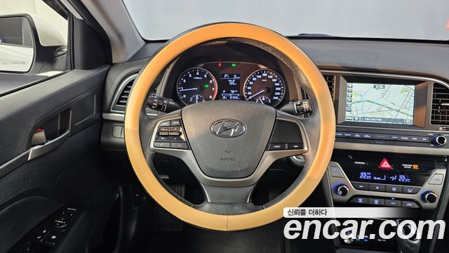 Hyundai AVANTE 2016 — photo 20