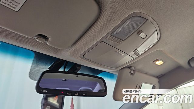 Hyundai AVANTE 2016 — photo 25
