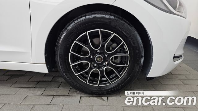 Hyundai AVANTE 2016 — photo 7