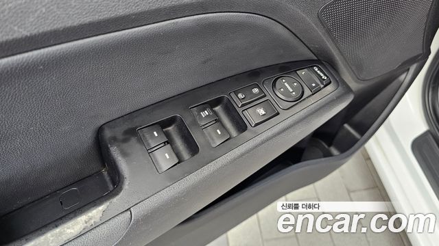 Hyundai AVANTE 2016 — photo 28