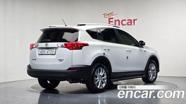 Toyota RAV4 2014 — photo 2