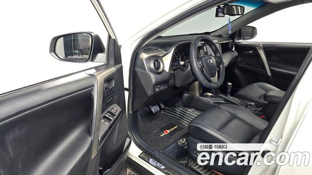 Toyota RAV4 2014 — photo 13