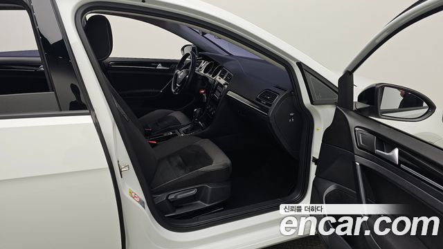 Volkswagen Golf 2015 — photo 17
