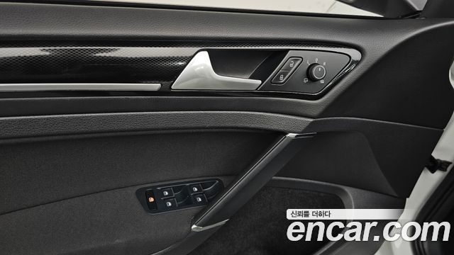Volkswagen Golf 2015 — photo 24