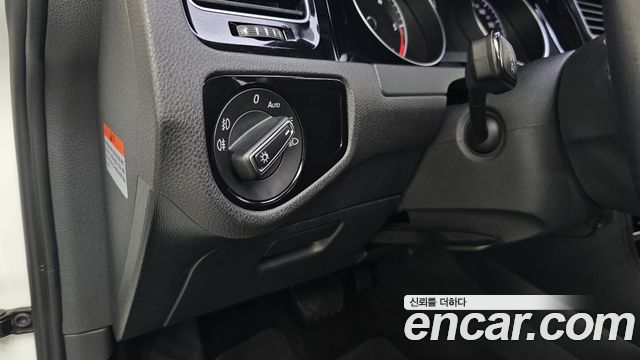 Volkswagen Golf 2015 — photo 25