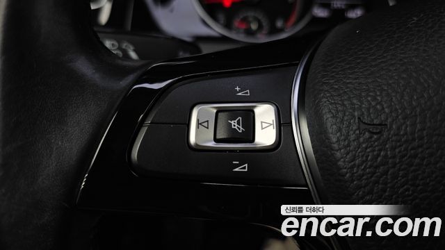 Volkswagen Golf 2015 — photo 28