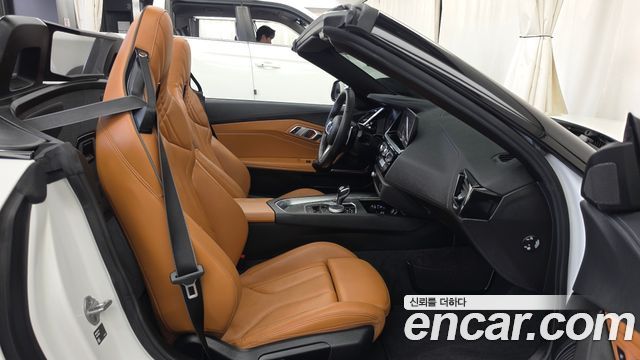 BMW Z4 2025 — photo 17