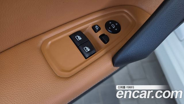 BMW Z4 2025 — photo 29