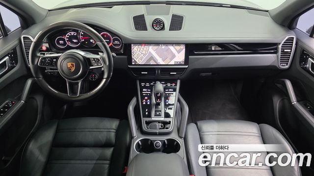 Porsche Cayenne 2019 — photo 10