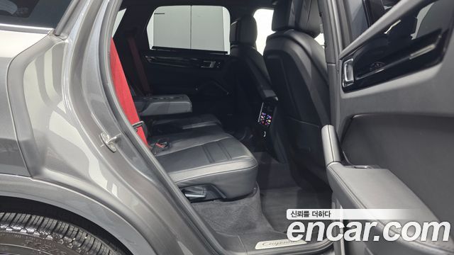 Porsche Cayenne 2019 — photo 18