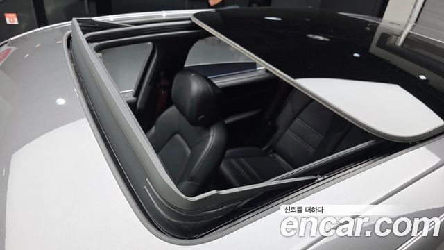 Porsche Cayenne 2019 — photo 25