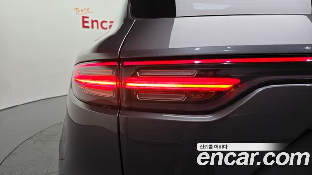 Porsche Cayenne 2019 — photo 9