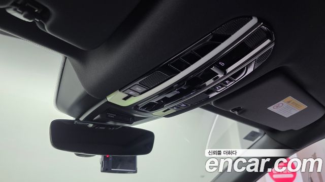 Porsche Cayenne 2019 — photo 27