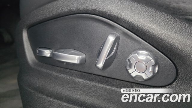 Porsche Cayenne 2019 — photo 32