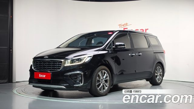 Kia Canival 2019 — photo 1