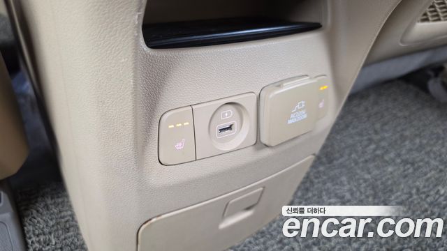 Kia Canival 2019 — photo 25