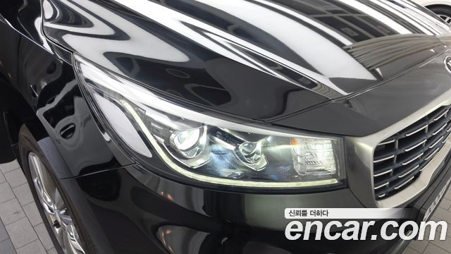Kia Canival 2019 — photo 8