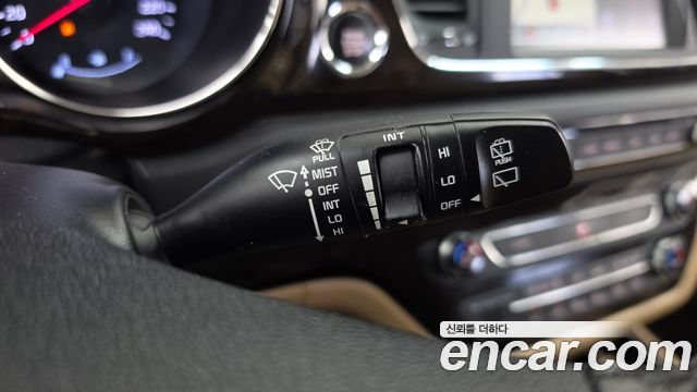 Kia Canival 2019 — photo 30