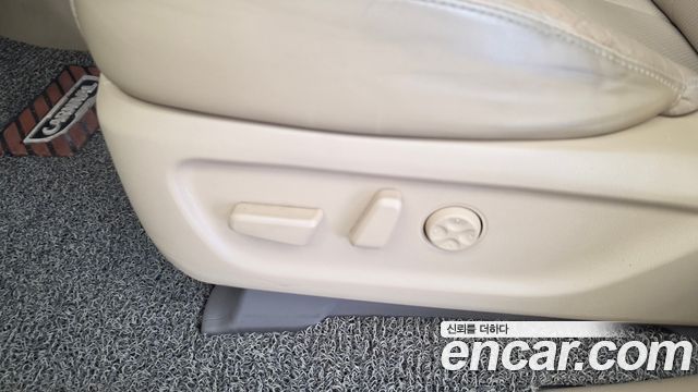 Kia Canival 2019 — photo 31