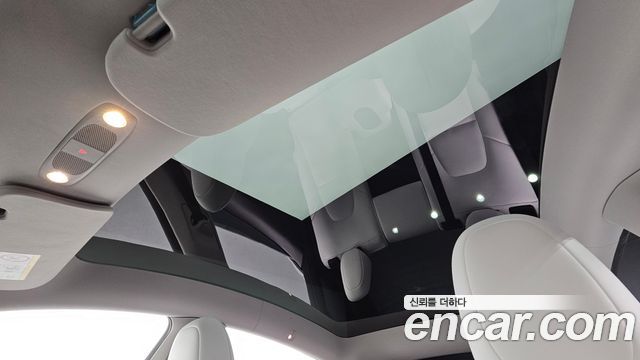 Tesla Model Y 2024 — photo 25