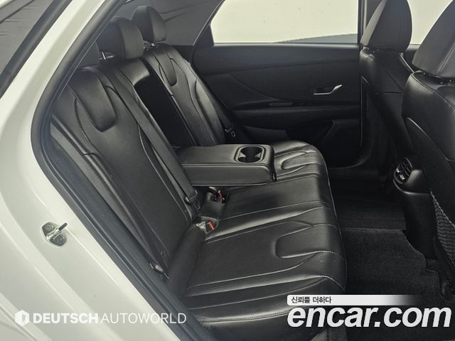 Hyundai AVANTE 2023 — photo 18