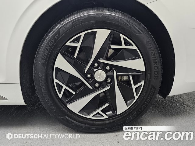 Hyundai Grandeur 2023 — photo 19