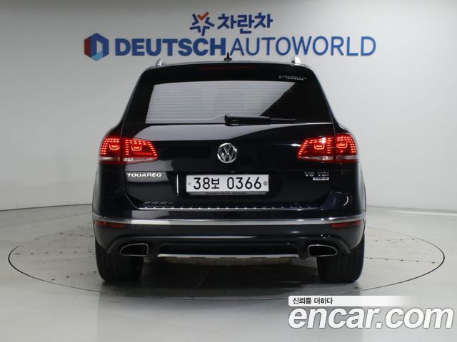 Volkswagen Touareg 2016 — photo 4