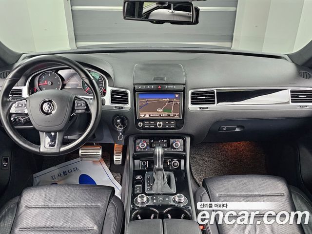 Volkswagen Touareg 2016 — photo 7