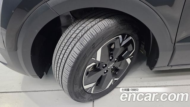 Kia Niro 2023 — photo 5