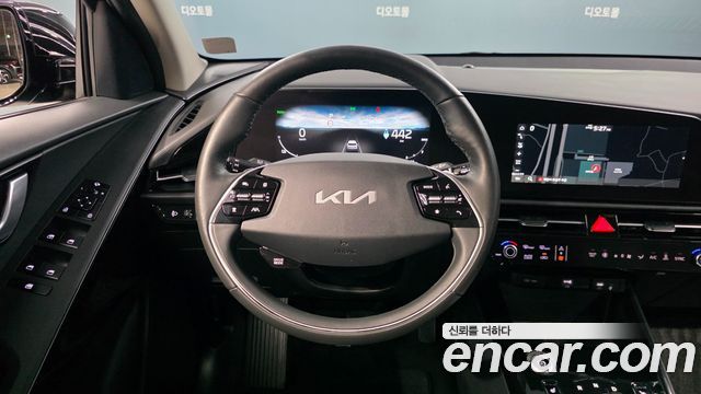 Kia Niro 2023 — photo 16
