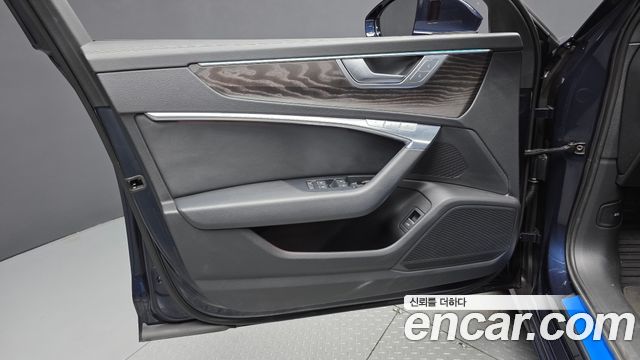 Audi A6 2020 — photo 14