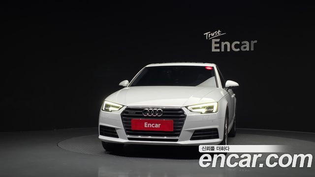 Audi A4 2018 — photo 3