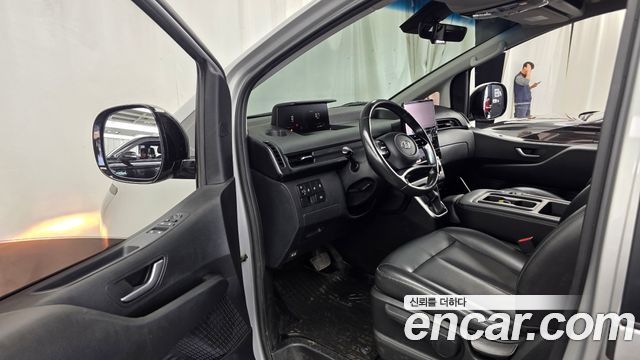 Hyundai Staria 2022 — photo 10