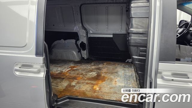 Hyundai Staria 2022 — photo 12