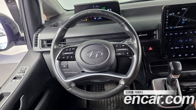 Hyundai Staria 2022 — photo 13