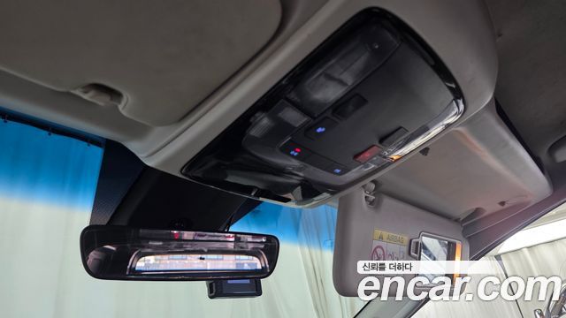 Hyundai Staria 2022 — photo 17