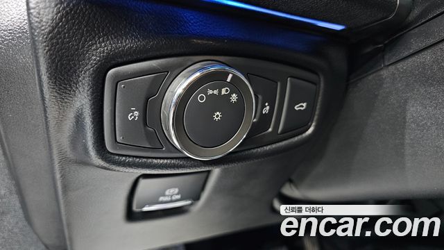 Lincoln MKZ 2017 — photo 12