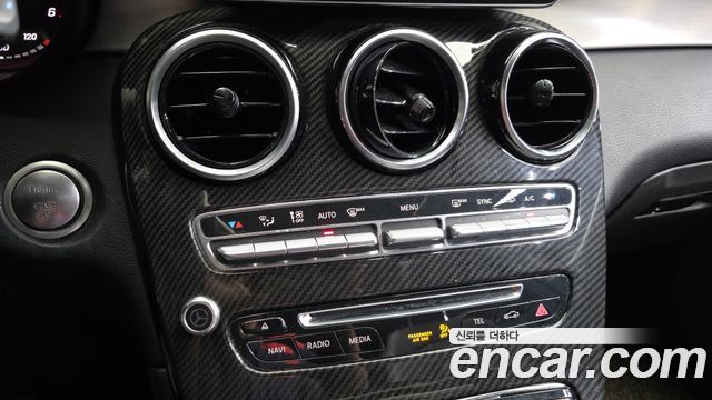 Mercedes-Benz GLC-Class 2018 — photo 23
