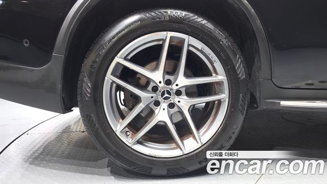 Mercedes-Benz GLC-Class 2018 — photo 7