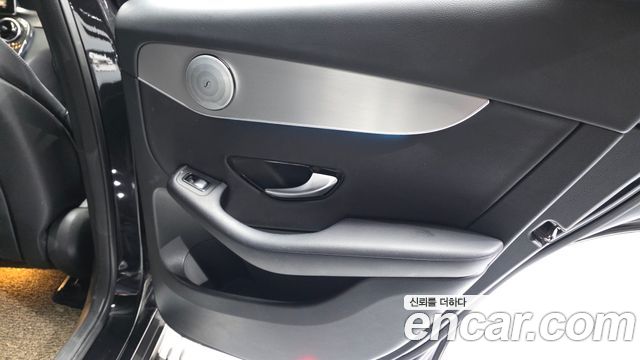 Mercedes-Benz GLC-Class 2018 — photo 15