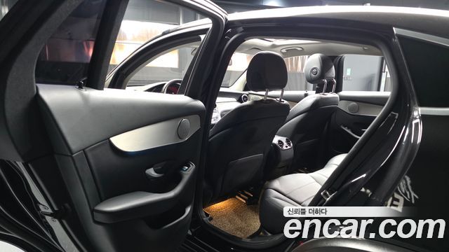 Mercedes-Benz GLC-Class 2018 — photo 16