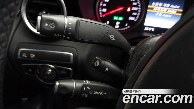 Mercedes-Benz GLC-Class 2018 — photo 28