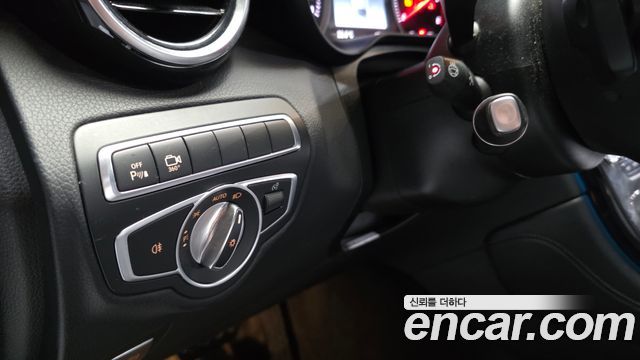Mercedes-Benz GLC-Class 2018 — photo 29