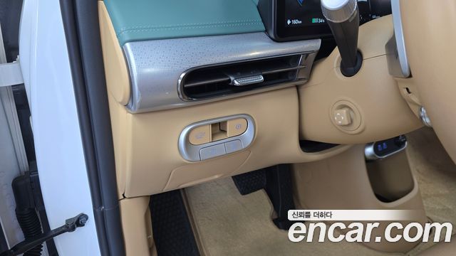 Genesis GV60 2023 — photo 22