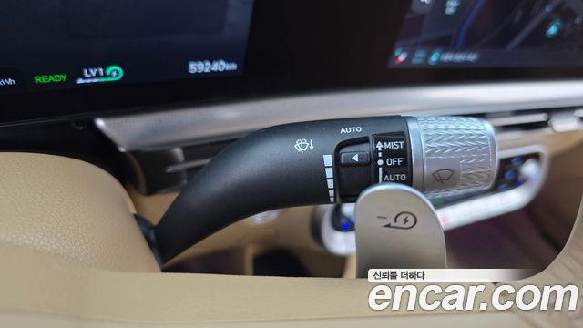 Genesis GV60 2023 — photo 27